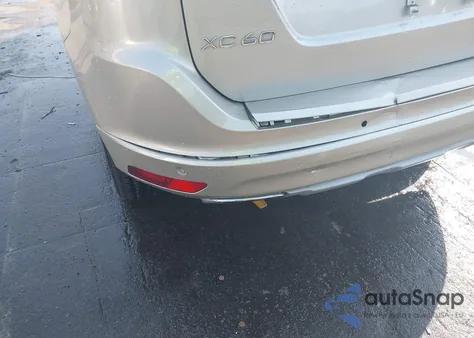 2017 Volvo Xc60 T5 Inscription z USA, uszkodzony, nr VIN YV440MRU0H2154350